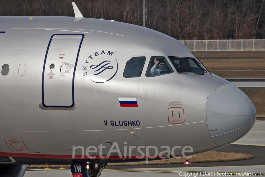 Aeroflot - Russian Airlines Airbus A320-214 (VQ-BIW) | Photo 227876
