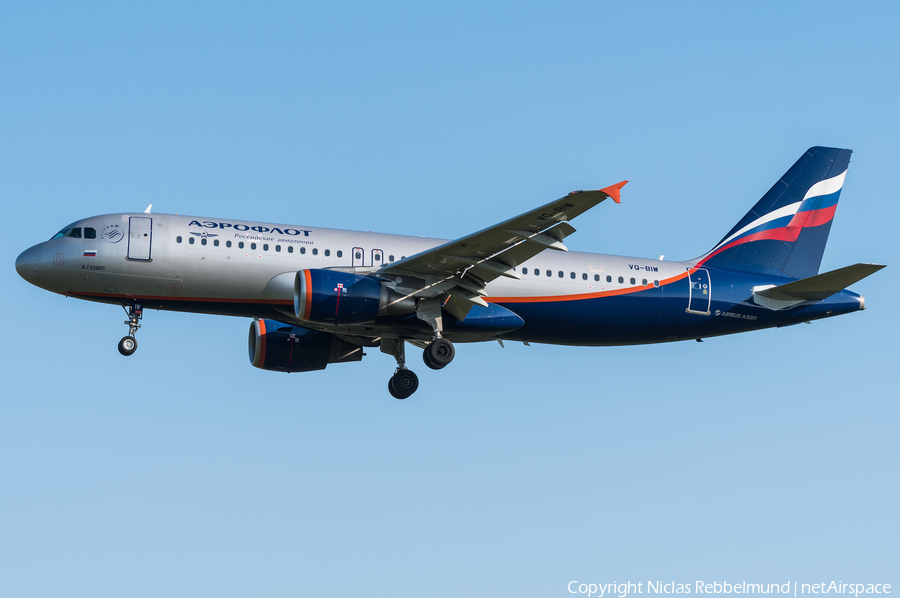 Aeroflot - Russian Airlines Airbus A320-214 (VQ-BIW) | Photo 313508