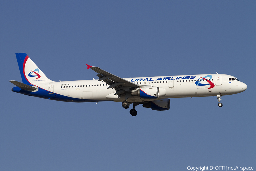 Ural Airlines Airbus A321-211 (VQ-BKH) | Photo 391035