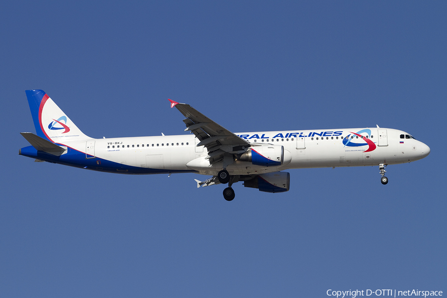 Ural Airlines Airbus A321-211 (VQ-BKJ) | Photo 390801