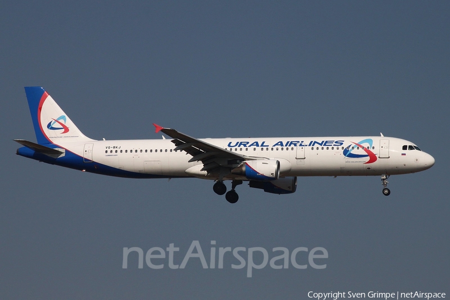 Ural Airlines Airbus A321-211 (VQ-BKJ) | Photo 85405
