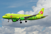 S7 Airlines Airbus A320-214 (VQ-BPL) at  Barcelona - El Prat, Spain