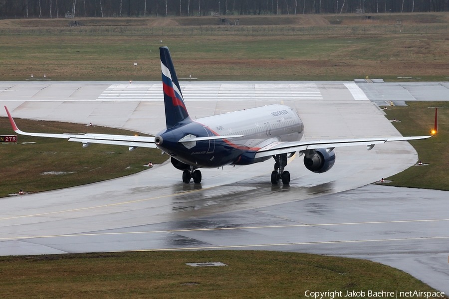 Aeroflot - Russian Airlines Airbus A320-214 (VQ-BPU) | Photo 151207