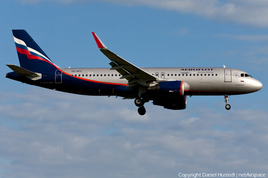 Aeroflot - Russian Airlines Airbus A320-214 (VQ-BPU) | Photo 480176