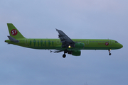 S7 Airlines Airbus A321-211 (VQ-BQI) at  Moscow - Domodedovo, Russia