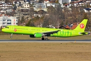 S7 Airlines Airbus A321-211 (VQ-BQI) at  Innsbruck - Kranebitten, Austria