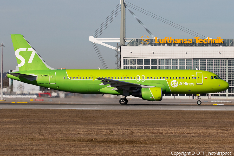 S7 Airlines Airbus A320-214 (VQ-BRD) | Photo 298119