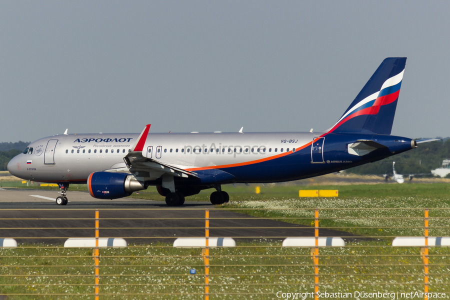 Aeroflot - Russian Airlines Airbus A320-214 (VQ-BSJ) | Photo 125980