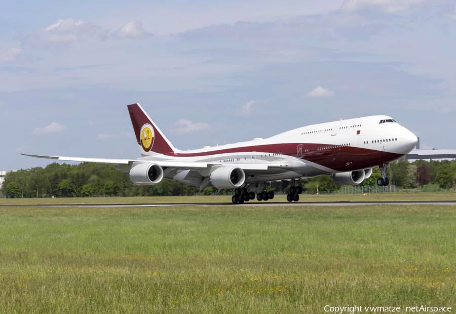 Qatar Amiri Flight Boeing 747-8ZV(BBJ) (VQ-BSK) | Photo 109305