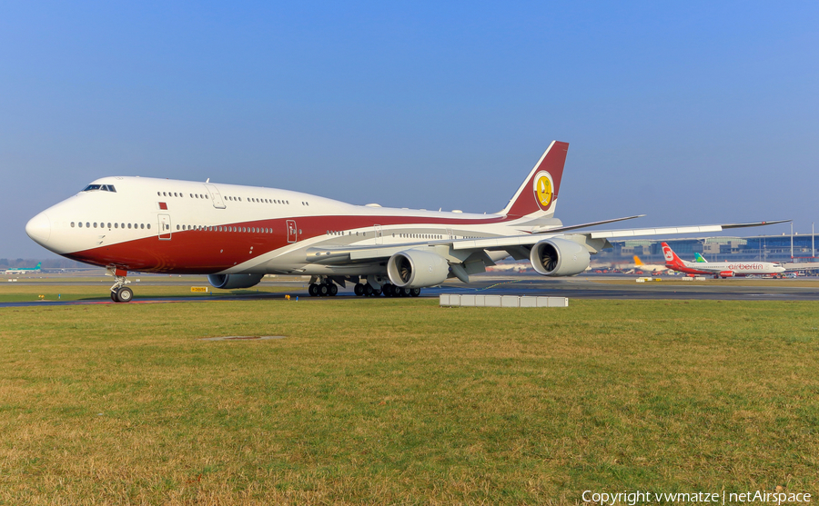 Qatar Amiri Flight Boeing 747-8ZV(BBJ) (VQ-BSK) | Photo 219242