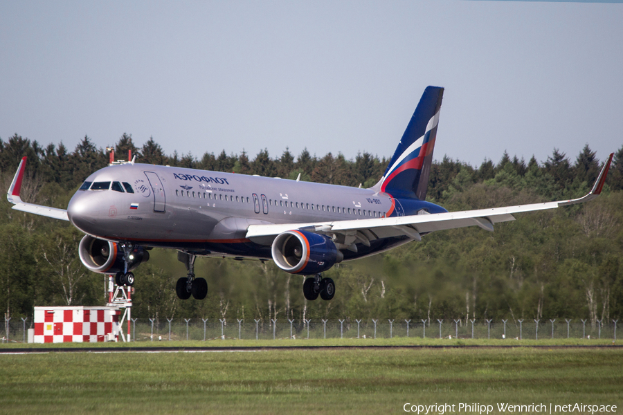 Aeroflot - Russian Airlines Airbus A320-214 (VQ-BST) | Photo 107567