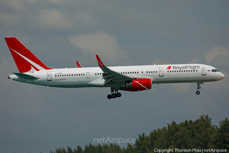 Royal Flight Boeing 757-28A (VQ-BTR) | Photo 131150