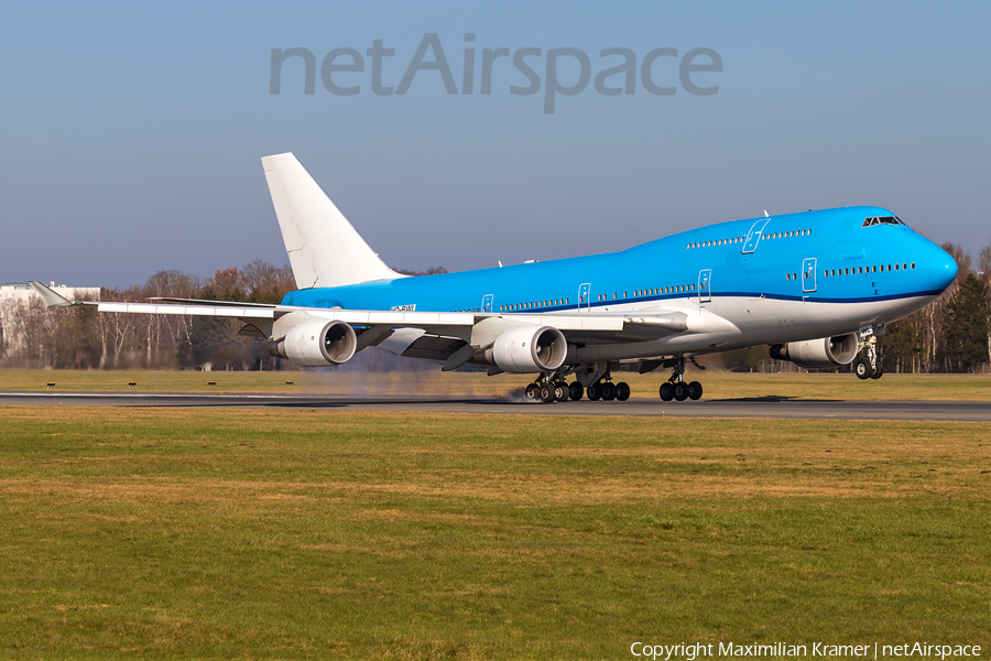 Longtail Aviation Boeing 747-406(M) (VQ-BWL) | Photo 521154