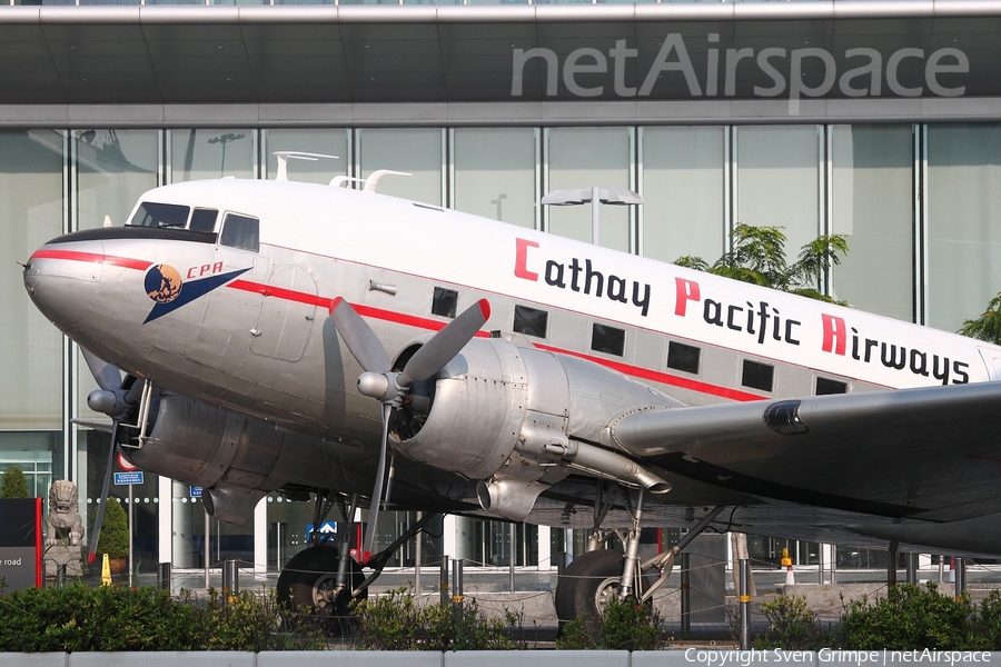 Cathay Pacific Douglas C-47A Skytrain (VR-HDA) | Photo 15809