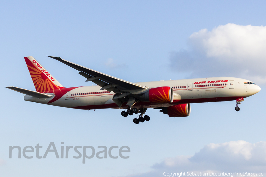 Air India Boeing 777-237LR (VT-ALG) | Photo 116595