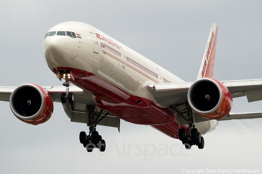 Air India Boeing 777-337(ER) (VT-ALJ) | Photo 46990