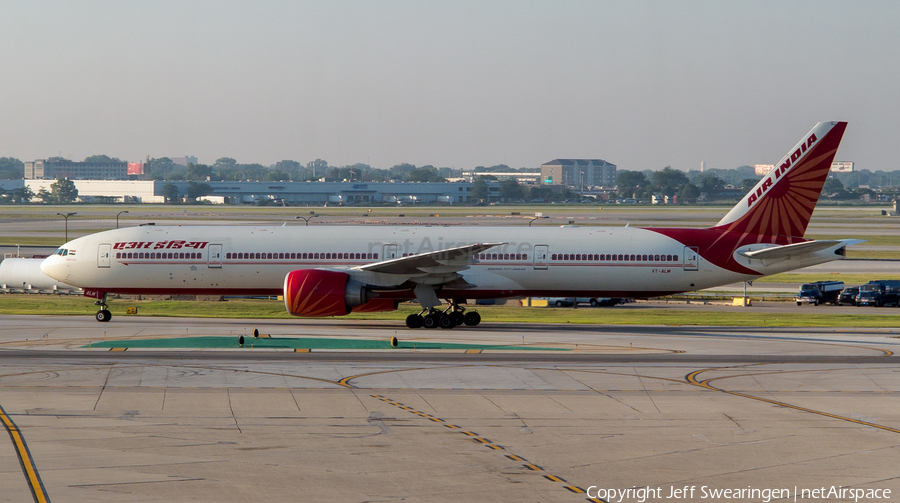 Air India Boeing 777-337(ER) (VT-ALM) | Photo 37613