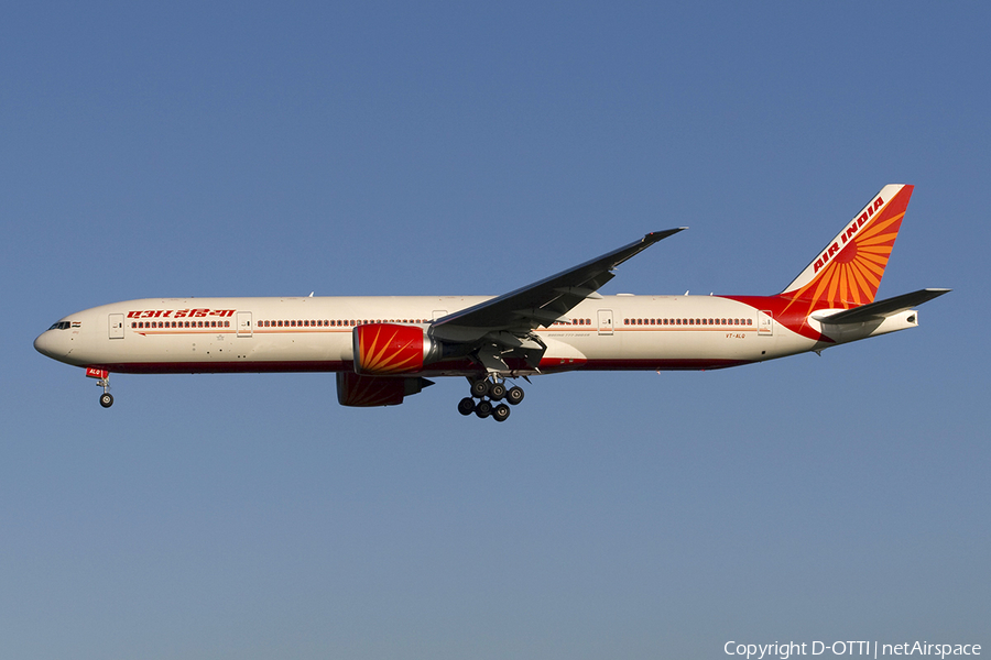 Air India Boeing 777-337(ER) (VT-ALQ) | Photo 278625