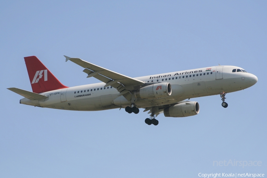 Indian Airlines Airbus A320-231 (VT-EPH) | Photo 552417