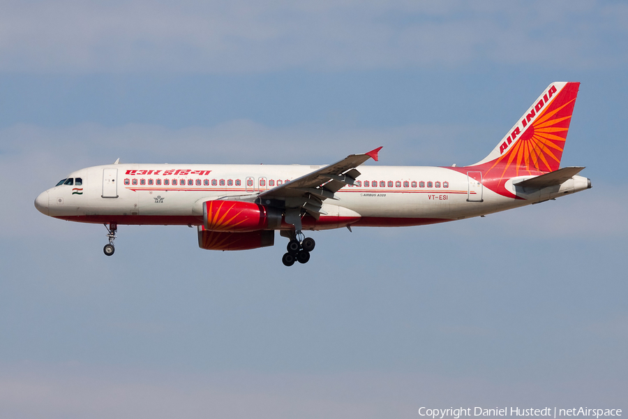 Air India Airbus A320-231 (VT-ESI) | Photo 526577