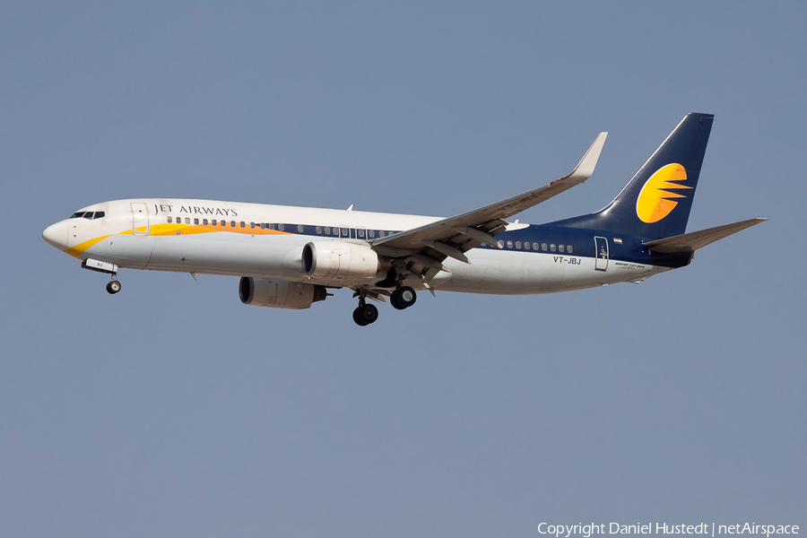 Jet Airways Boeing 737-85R (VT-JBJ) | Photo 530102