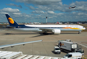 Jet Airways Boeing 777-35R(ER) (VT-JEH) at  London - Heathrow, United Kingdom