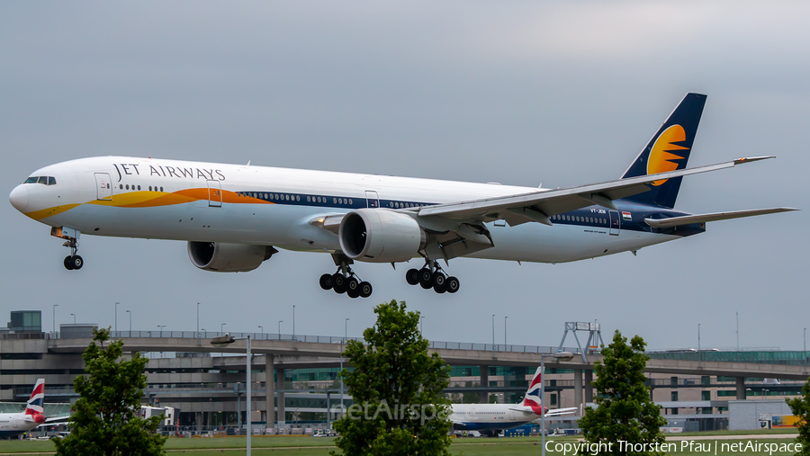 Jet Airways Boeing 777-35R(ER) (VT-JEM) | Photo 437123