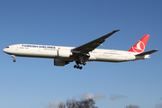 Turkish Airlines Boeing 777-35R(ER) (VT-JEM) at  London - Heathrow, United Kingdom