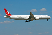 Turkish Airlines Boeing 777-35R(ER) (VT-JEP) at  London - Heathrow, United Kingdom
