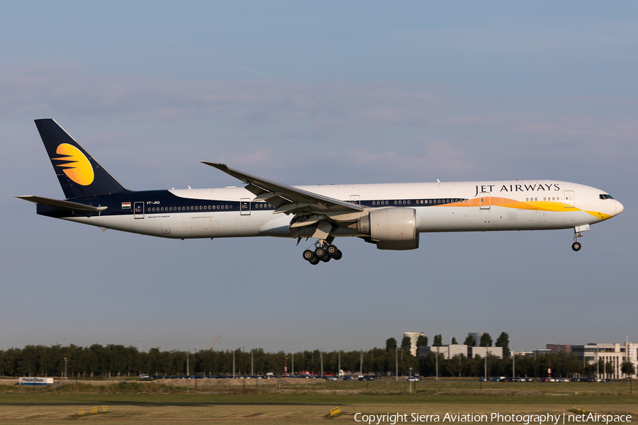 Jet Airways Boeing 777-35R(ER) (VT-JEQ) | Photo 330739