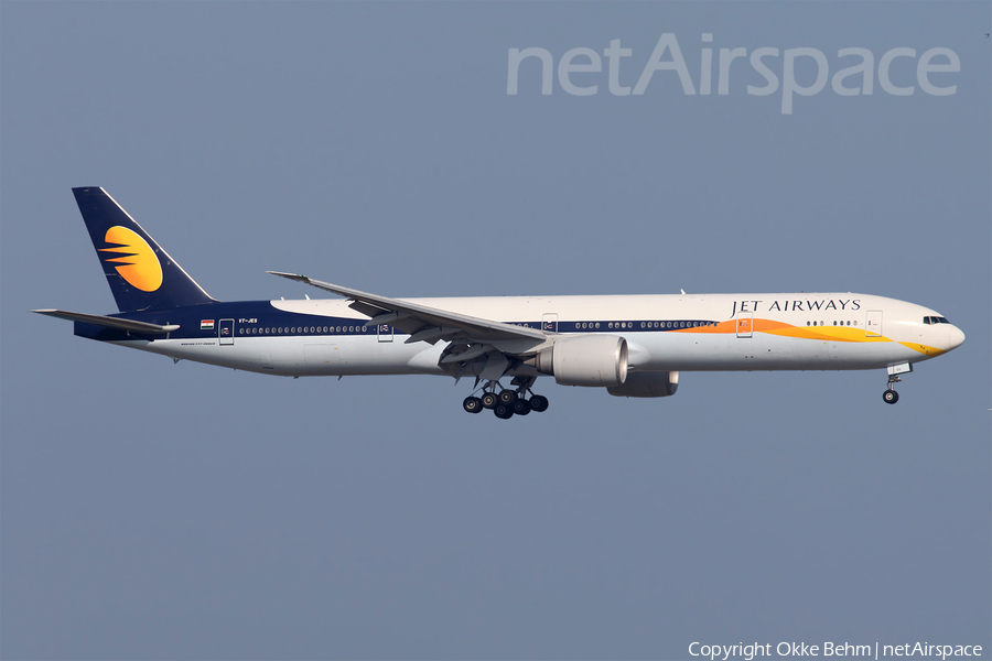Jet Airways Boeing 777-35R(ER) (VT-JES) | Photo 148932
