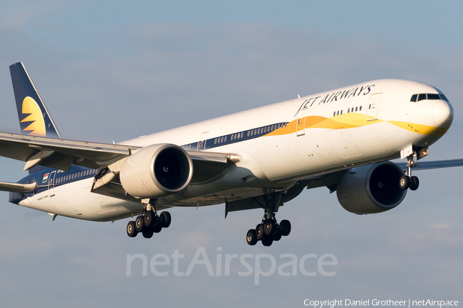 Jet Airways Boeing 777-35R(ER) (VT-JET) | Photo 255576