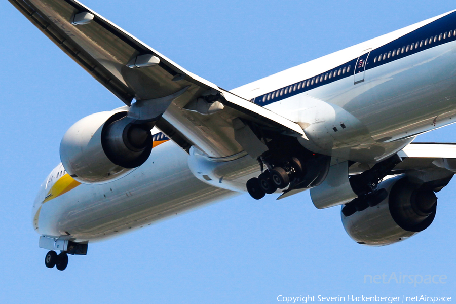 Jet Airways Boeing 777-35R(ER) (VT-JET) | Photo 205122