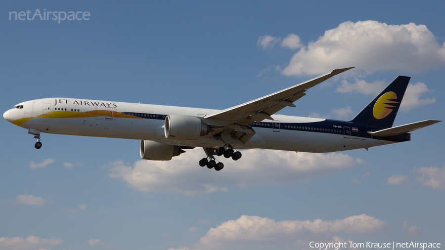 Jet Airways Boeing 777-35R(ER) (VT-JEU) | Photo 402419