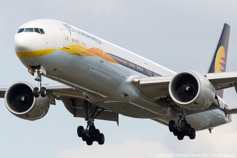 Jet Airways Boeing 777-35R(ER) (VT-JEV) | Photo 186680