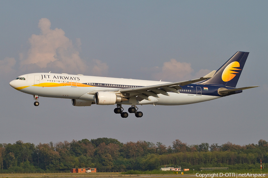 Jet Airways Airbus A330-202 (VT-JWG) | Photo 369568