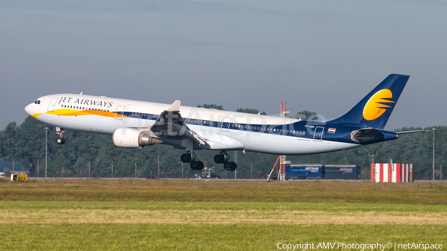 Jet Airways Airbus A330-302 (VT-JWR) | Photo 112545