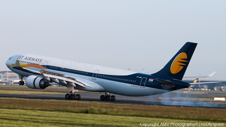 Jet Airways Airbus A330-302 (VT-JWS) | Photo 97927