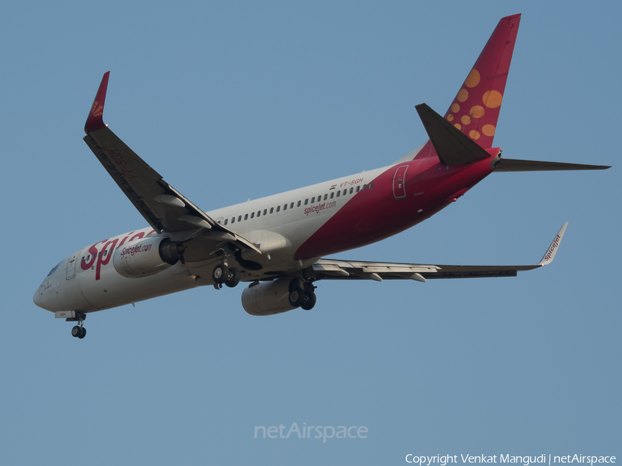 SpiceJet Boeing 737-8GJ (VT-SGH) | Photo 149911