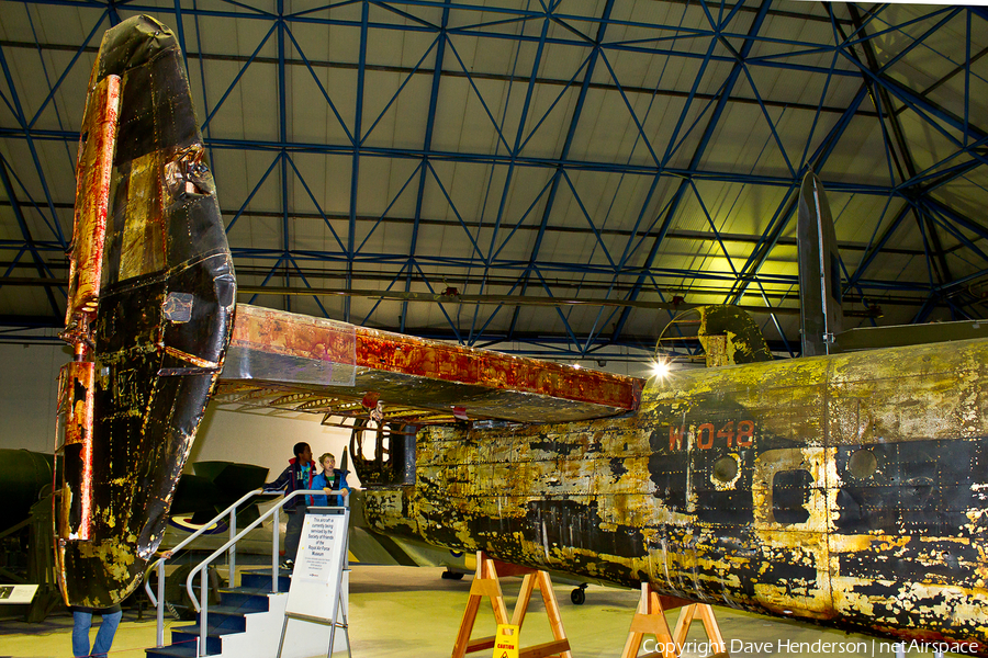 Royal Air Force Handley Page Halifax (W1048) | Photo 6081