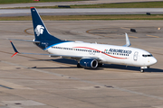 AeroMexico Boeing 737-852 (XA-ADU) at  Houston - George Bush Intercontinental, United States