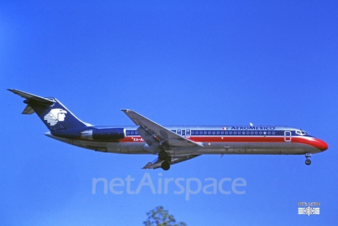 AeroMexico Douglas DC-9-32 (XA-AMA) at  Mexico City - Lic. Benito Juarez International, Mexico