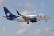 AeroMexico Boeing 737-752 (XA-CYM) at  Miami - International, United States