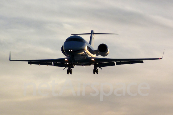 (Private) Bombardier CL-600-2B16 Challenger 601-3A (XA-GME) at  Philipsburg - Princess Juliana International, Netherland Antilles