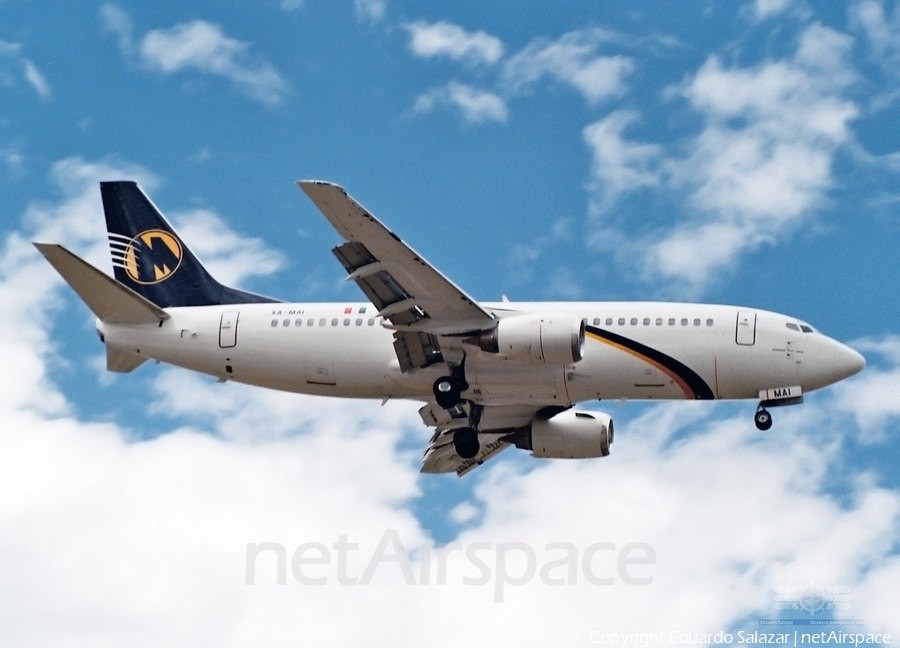 Magnicharters Boeing 737-322 (XA-MAI) | Photo 136394