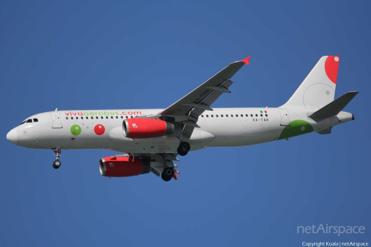 VivaAerobus Airbus A320232 (XATAR) Photo 548499 • netAirspace