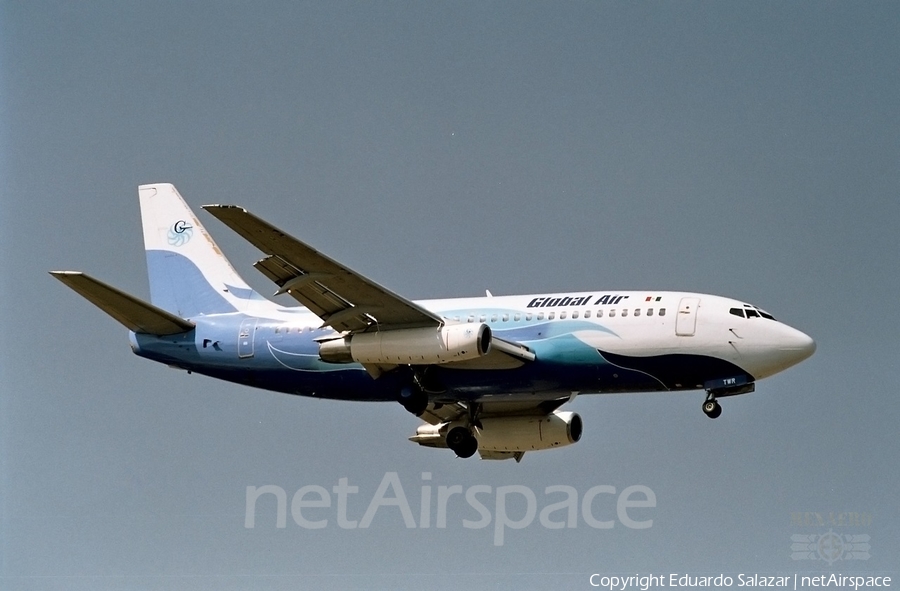 Global Air Boeing 737-2H4 (XA-TWR) | Photo 150222