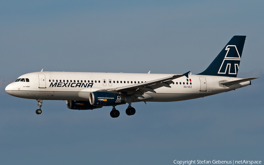 Mexicana Airbus A320-231 (XA-UCZ) | Photo 2566