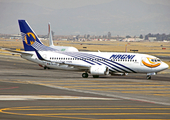 Magnicharters Boeing 737-33A (XA-UQX) at  Mexico City - Lic. Benito Juarez International, Mexico