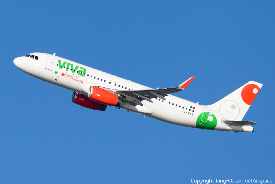 VivaAerobus Airbus A320-232 (XA-VAX) | Photo 659652
